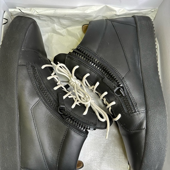 Men’s Giuseppe Zanotti Black Leather Sneakers Size 44 With Box. - Picture 6 of 13